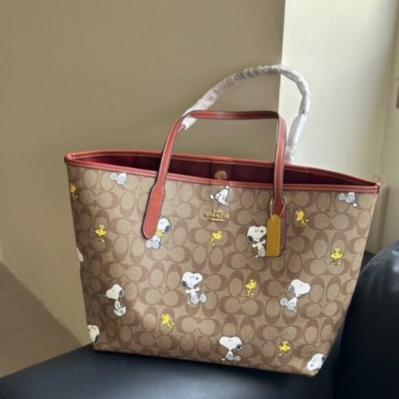 NWT Coach Snoopy Woodstock City Tote - Picture 7 of 7